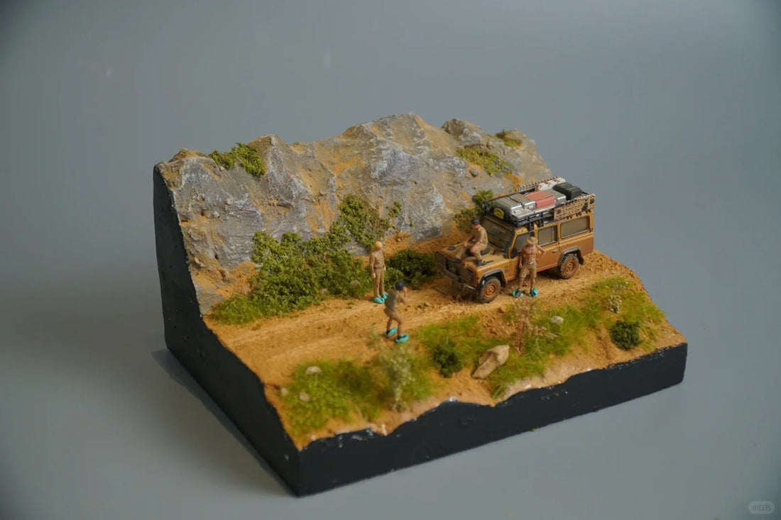Hold an off-road journey in the palm of your hand.