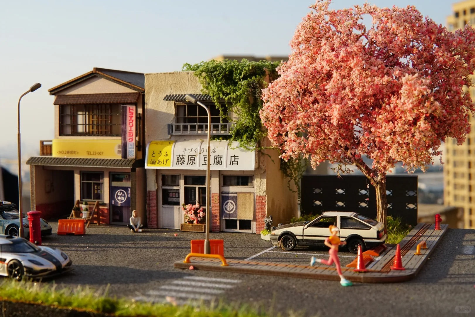A Street That Never Sleeps: A 1:64 Scale Urban World Filled with Stories