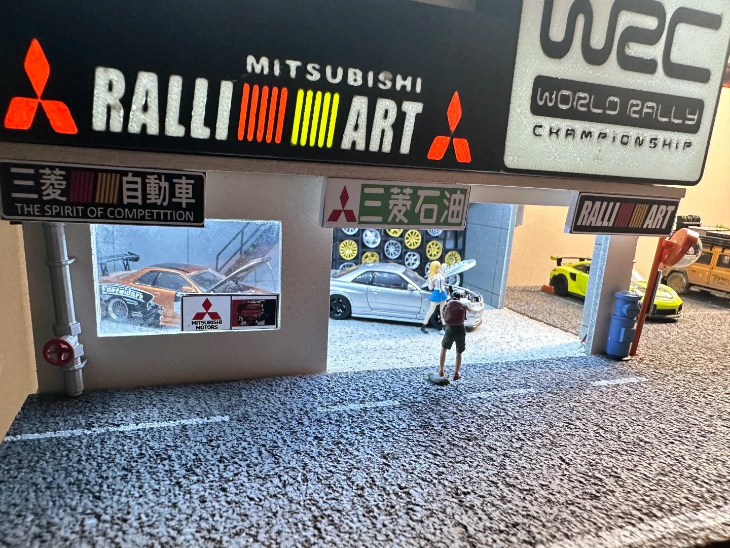 1:64 Scale Parking Lot Miniature Model