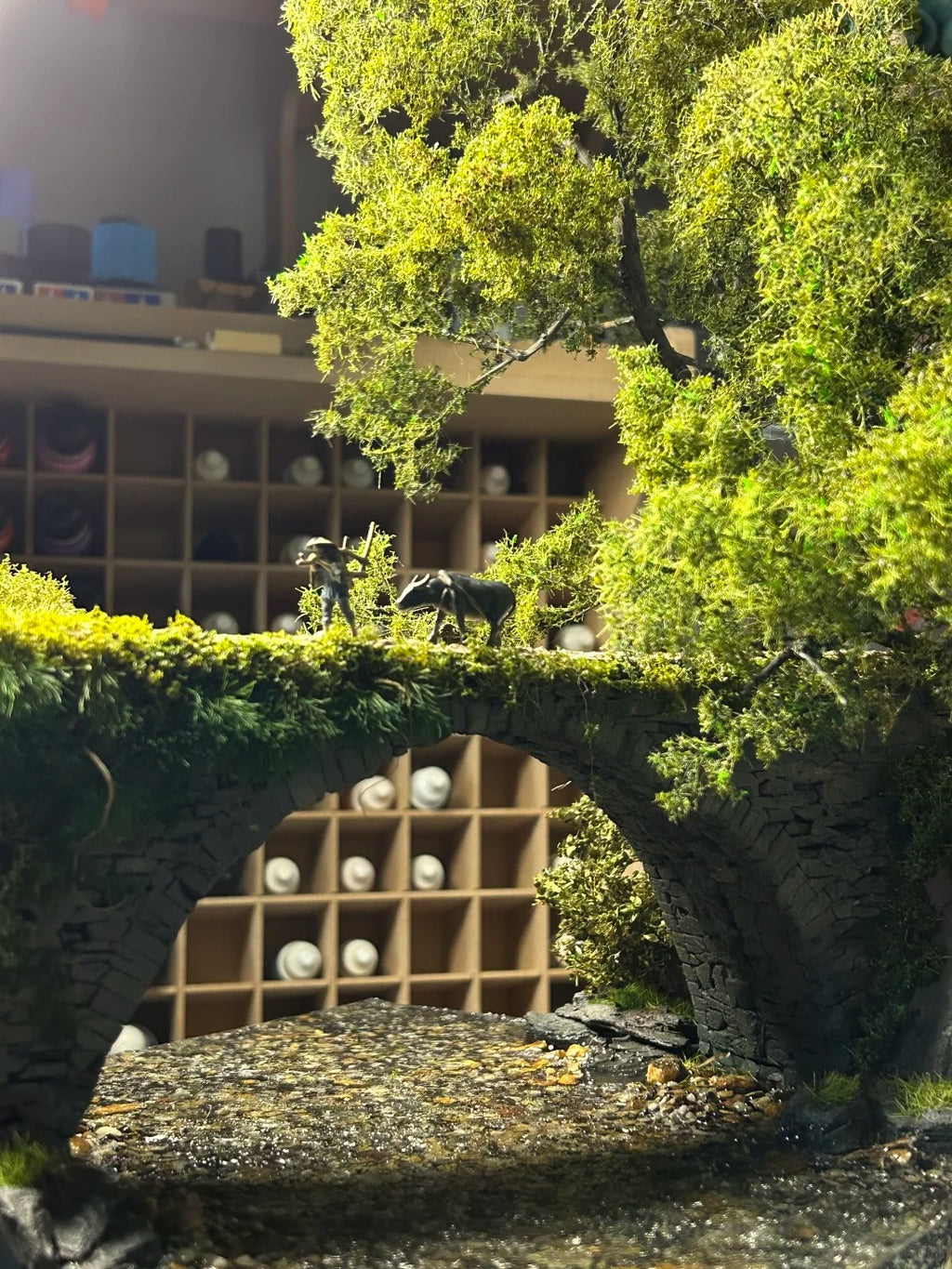 1:64 Scale Diorama Model: Rural Stone Bridge