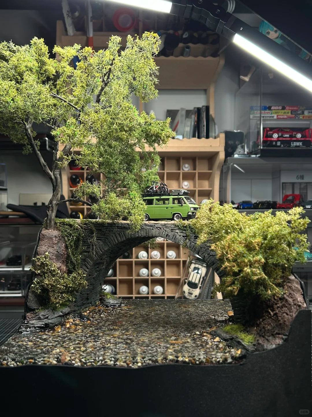 1:64 Scale Diorama Model: Rural Stone Bridge