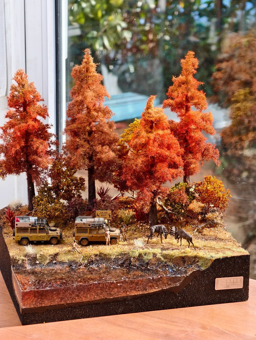 1:64 Scale Redwood Forest Autumn Miniature Model