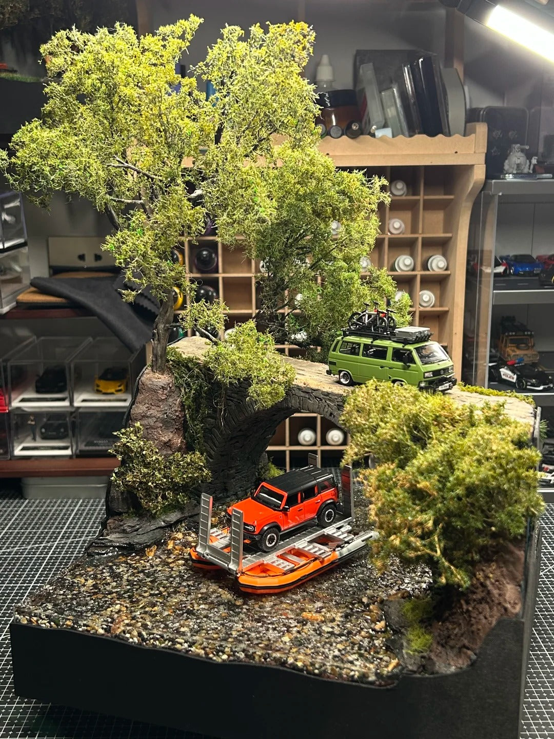 1:64 Scale Diorama Model: Rural Stone Bridge