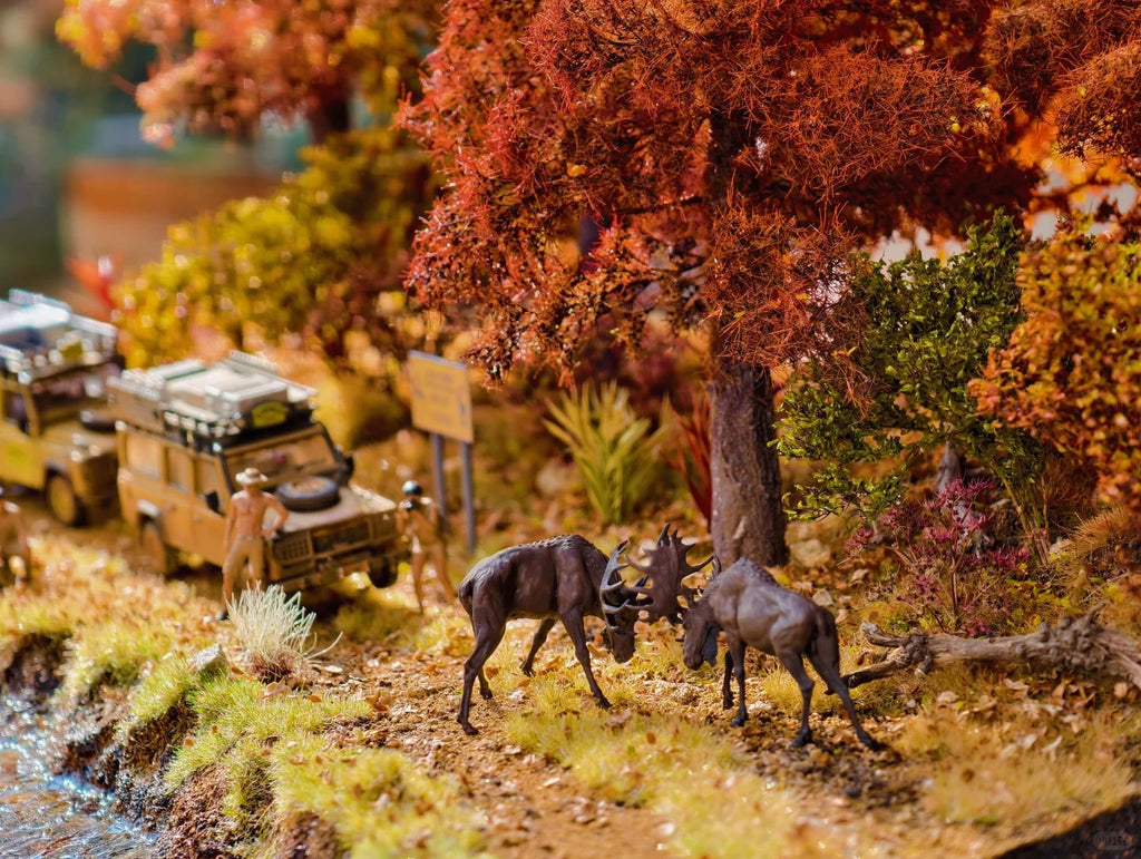 1:64 Scale Redwood Forest Autumn Miniature Model