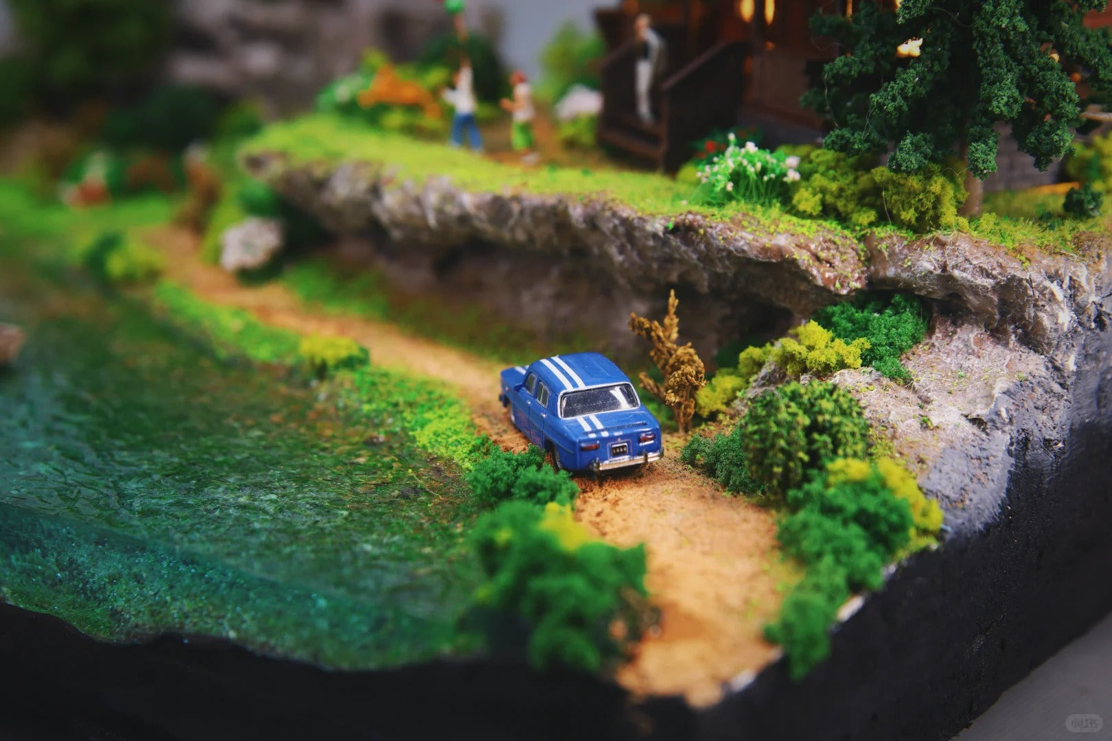 1:64 Scale Miniature Scene of the Life You Aspire To