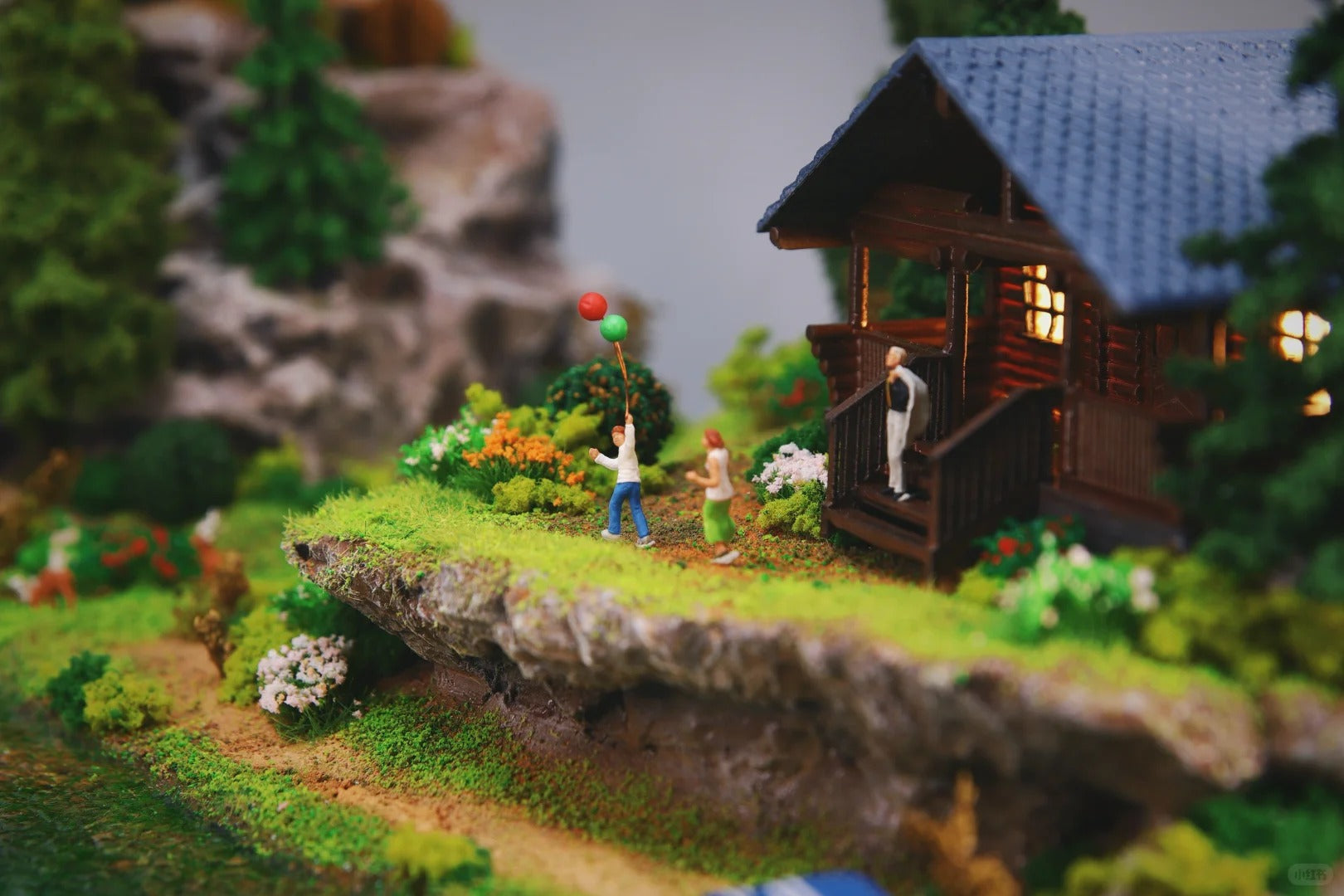 1:64 Scale Miniature Scene of the Life You Aspire To